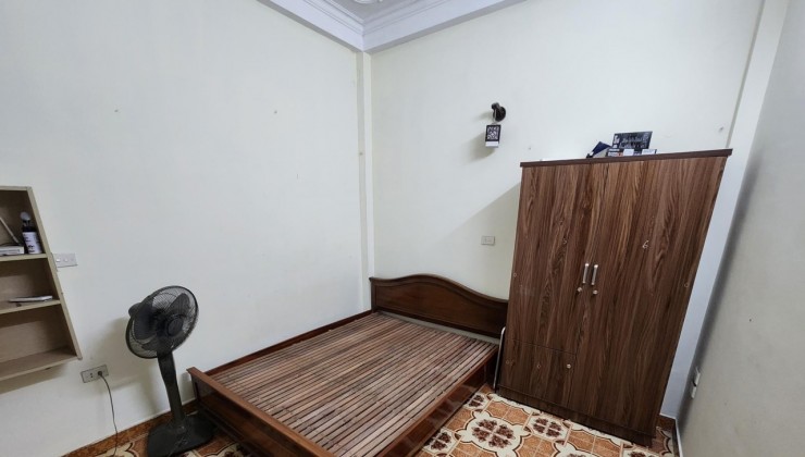 CHO THUÊ NHÀ ĐỘI CẤN, BA ĐÌNH 3 TẦNG, 55M2, 3 NGỦ MỚI ĐẸP, FULL ĐỒ Ở NGAY